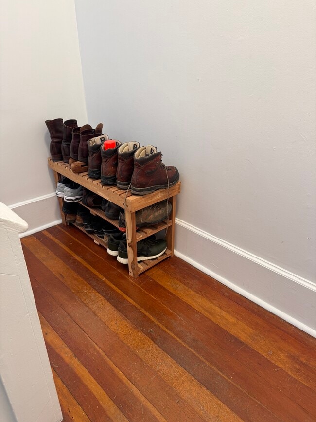 Photo - 204 Cornell St