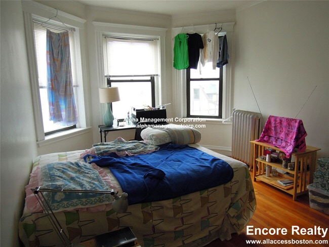 Photo - 17-19 Washington St. Unit 301 Unidad 301