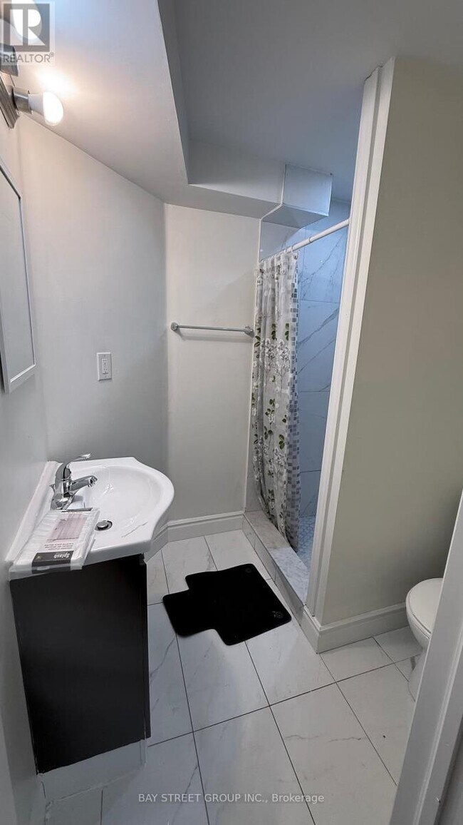 Photo - 50 Thorntree Crescent