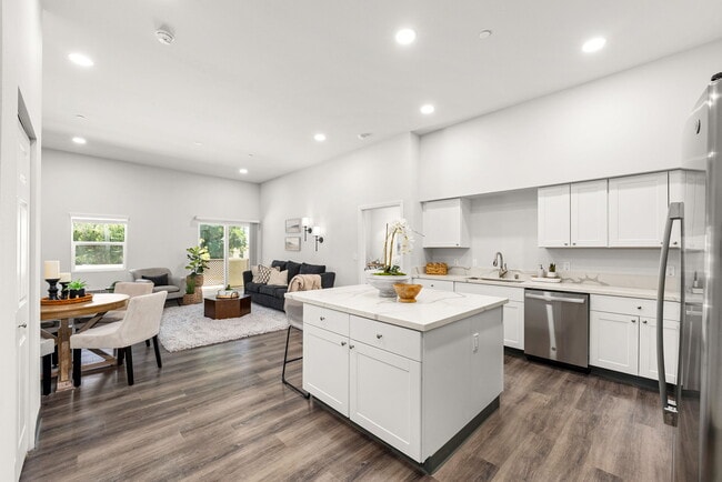 One Bedroom Unit - Paradise Oaks Senior Living Rental