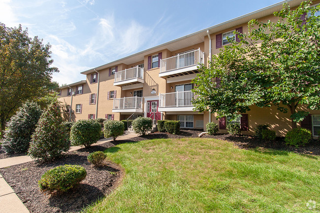 Building Photo - The Hills at Lehigh Rental