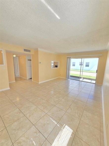 Photo - 104 SE 10th St Unidad 101