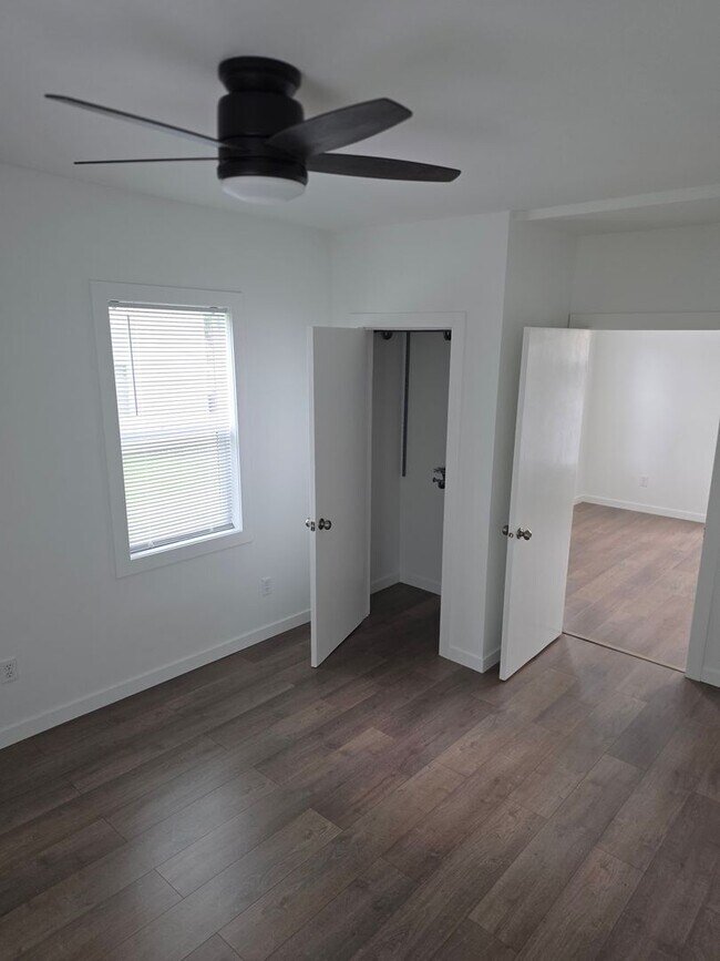 327 6th St Unit A (lower)