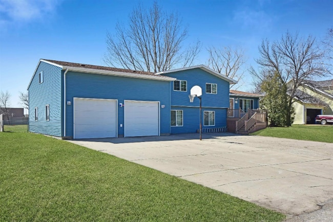 Photo - 1609 Meadowlark Dr SW House
