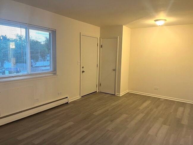 Photo - 627 S Blanchard St Unidad B3