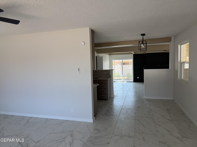 Photo - 8104 Dempsey Ave