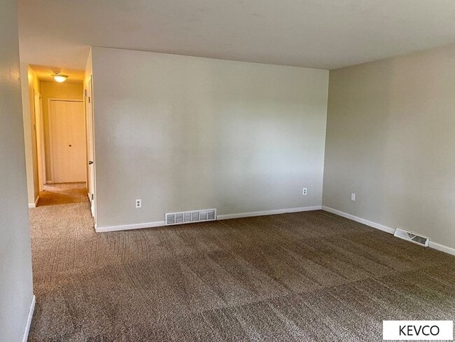 Photo - Three Bedroom House Near CSU Vet School