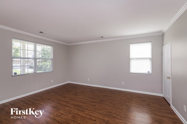 Photo - 7347 Lamplighter Close Dr