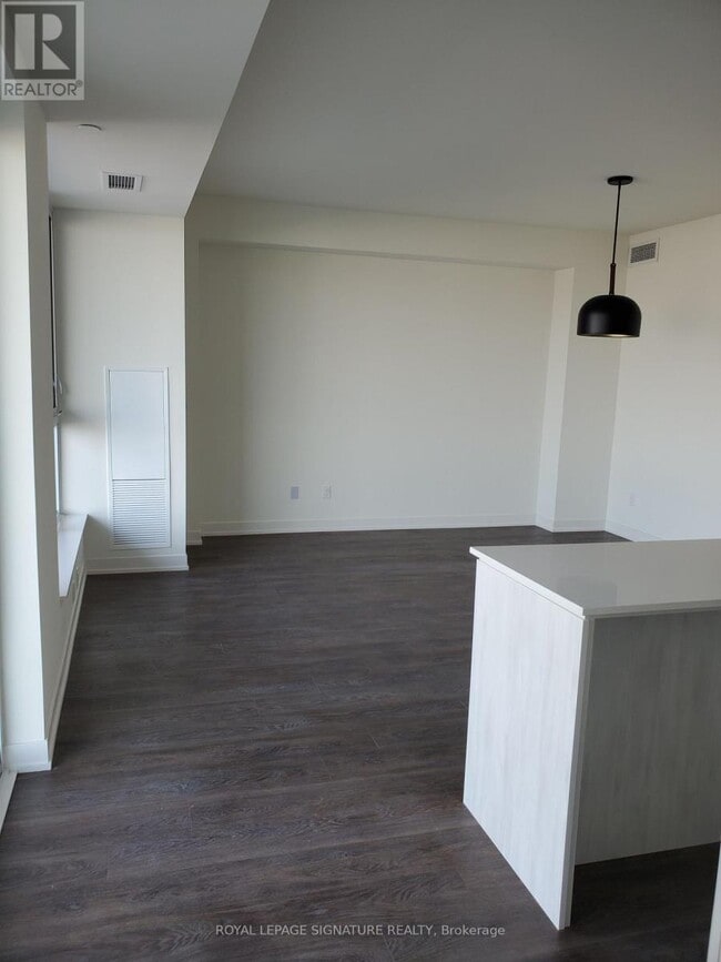 Photo - 2 David Eyer Rd Unité 229