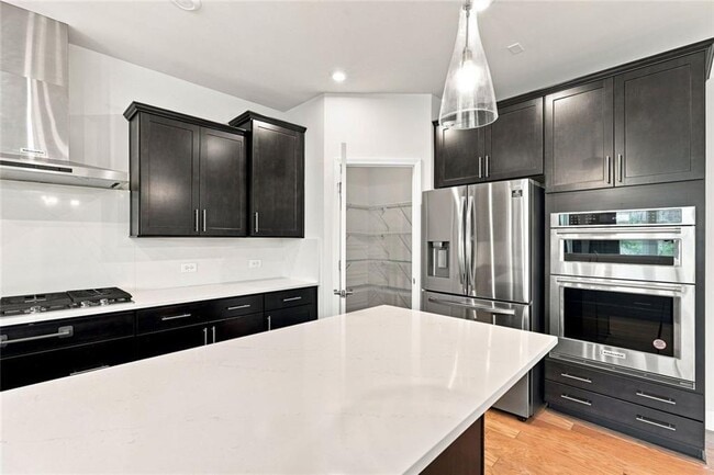Photo - 406 Riverclub Rd