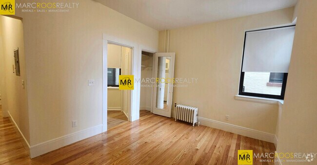 Building Photo - 493 Beacon St Rental