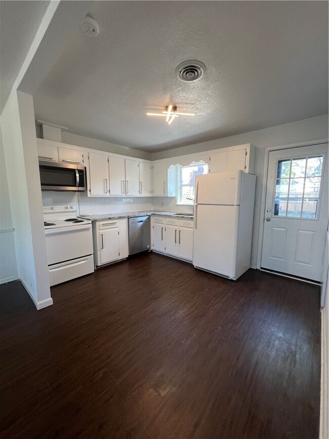 Photo - 737 N 12th St Unit B