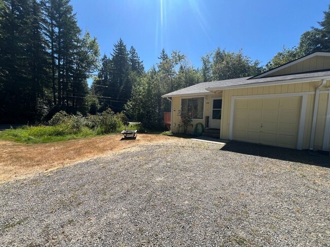 Building Photo - 1496 Saddle Club Rd SE Rental