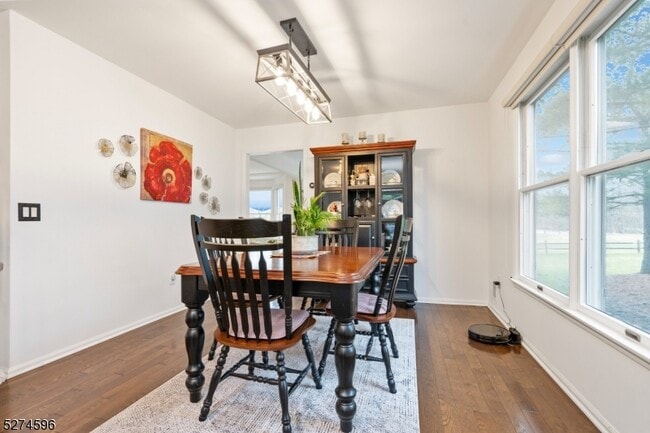 Photo - 18 Pond Ridge Dr