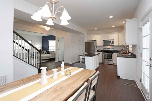 3BR - Dining Area