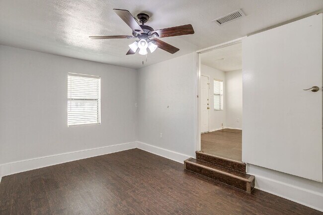 Photo - Charming 3-Bedroom Cottage in River Oaks