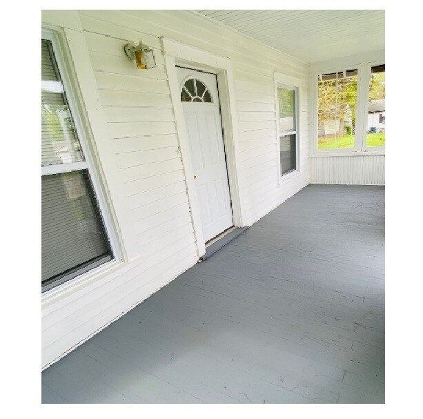 Photo - 24833 Bennett St