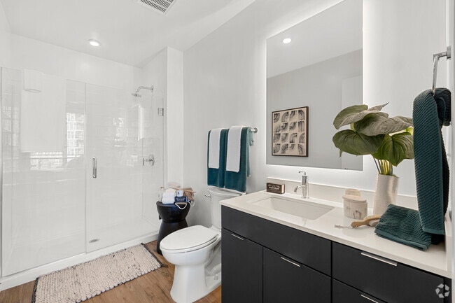 2 BR, 2 BA - 1137 SF