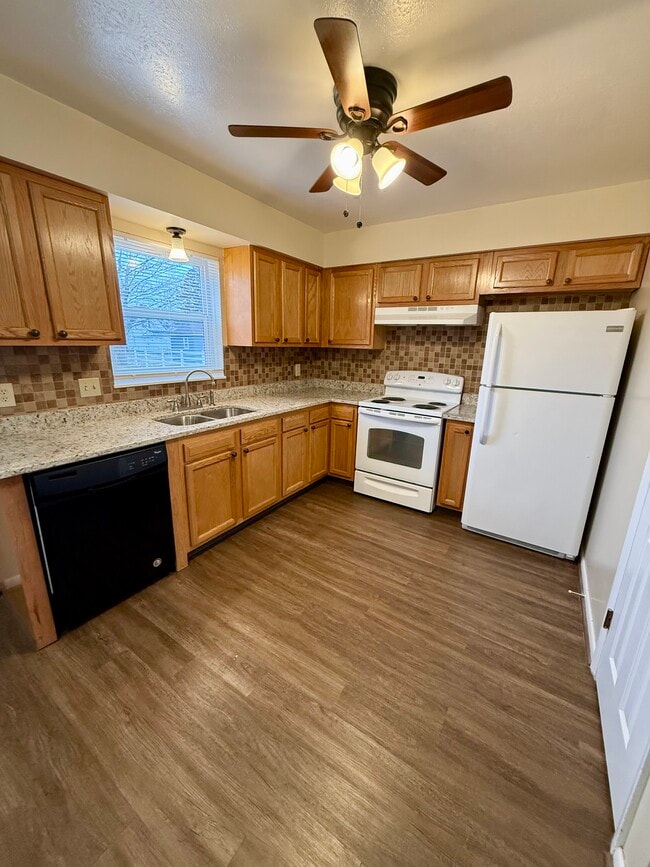 Photo - 3519 Cleveland Ave