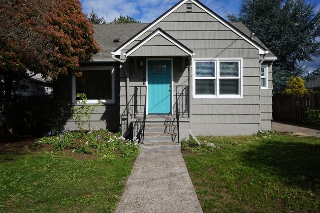 Photo - SE Portland 3-bedroom remodeled Bungalow