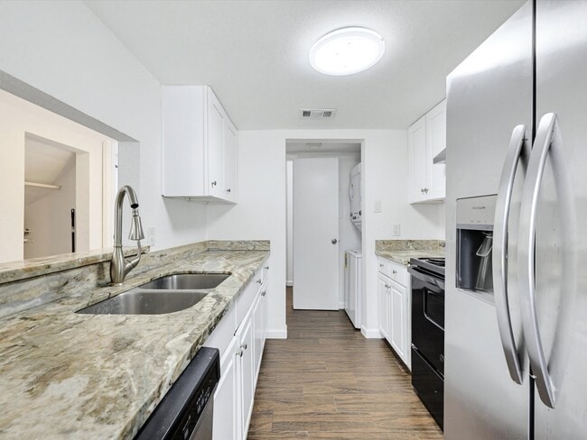 Building Photo - 9548 Pagewood Ln Unit 9548