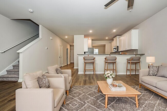 Photo - 3575 Saratoga Cir