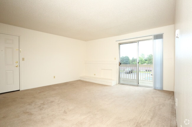 Photo - Woodbridge Manor Apartments