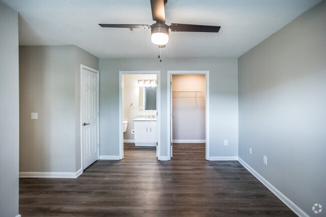 3 BR, 2 BA - 1200 SF