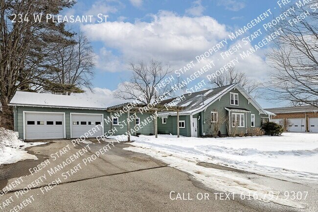 Photo - 234 W Pleasant St