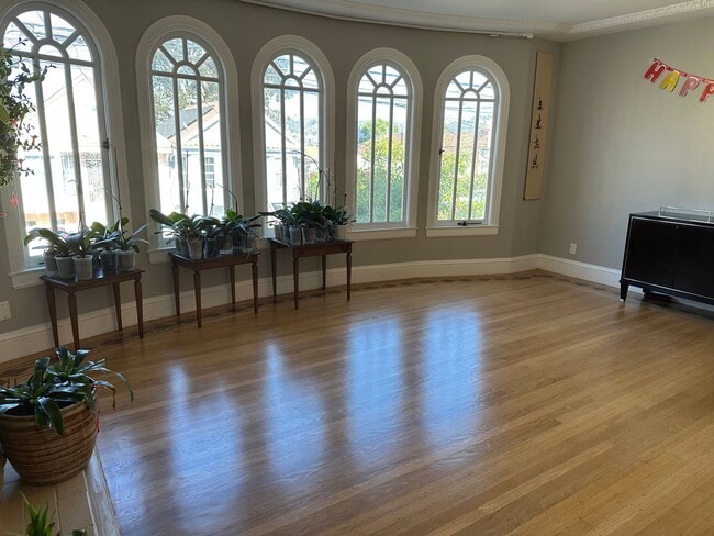 Photo - Charming Remodeled Home in Prime Excelsior...