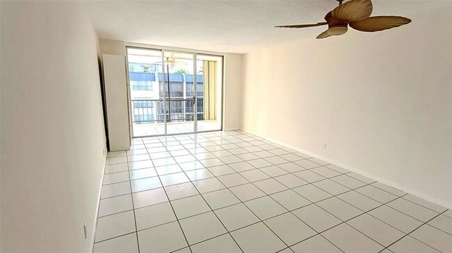 Photo - 777 S Federal Hwy Unit M301