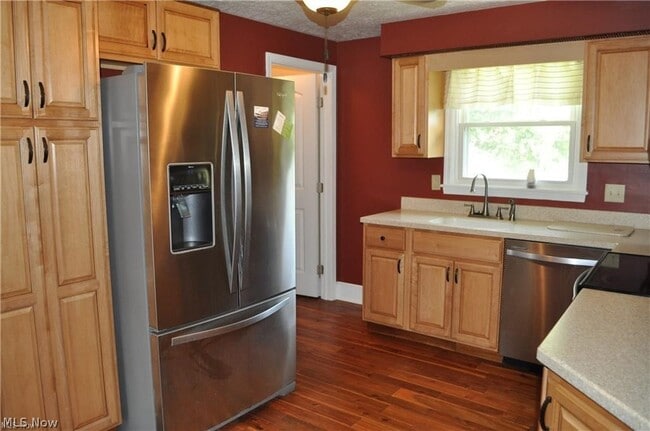 Photo - 7615 Stuhldreher St NW