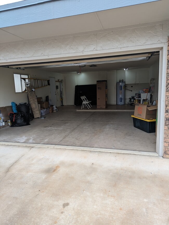 Photo - 10201 W Hutton Dr Unidad Hutton House