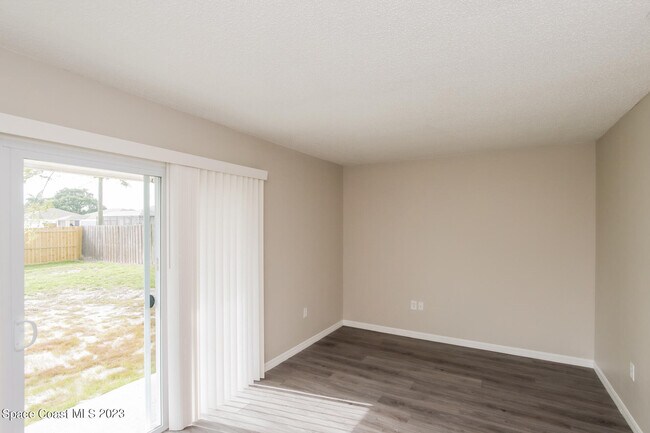 Photo - 486 Catalina Ave