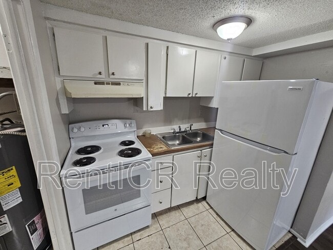 Photo - 2988 Green Acres Ave Unit B