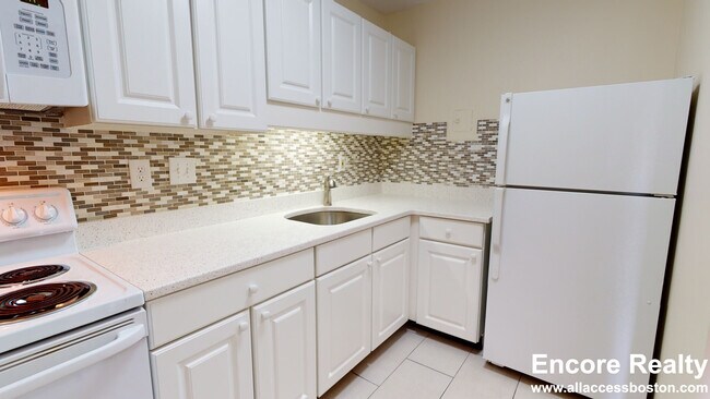 Photo - 17 Monmouth Ct