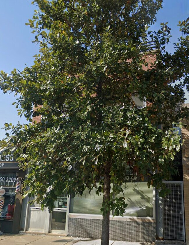 Building Photo - 3946 N Cicero Ave Unit 1