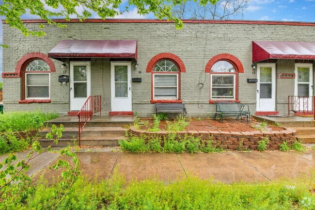 Building Photo - $1,570.00 - 1 Bed,1 Bath, Multiplex in Den... Unit 70 Elati Street Rental