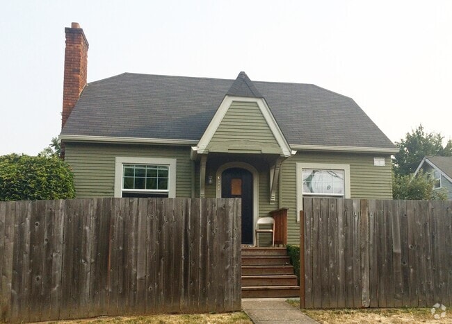 Building Photo - 671 E 17th Ave Rental