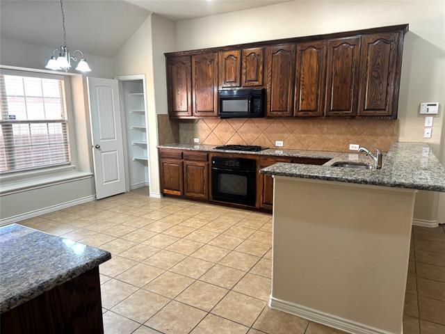 Photo - 4913 Lasso Ln