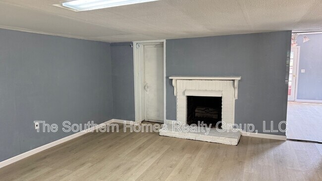 405 N High St