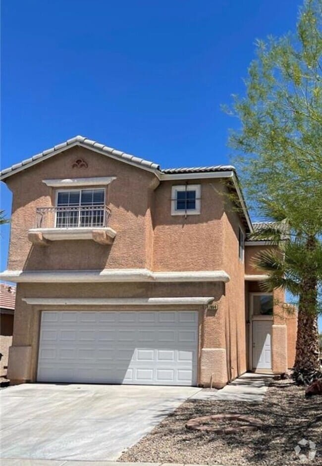 Building Photo - 3 Bedroom Home Available!