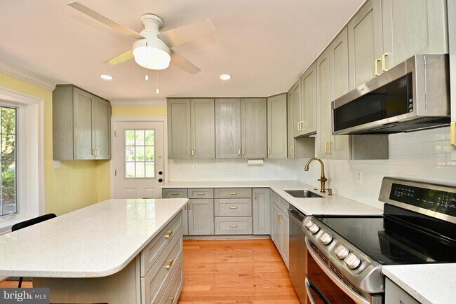 Photo - 10612 Anita Dr