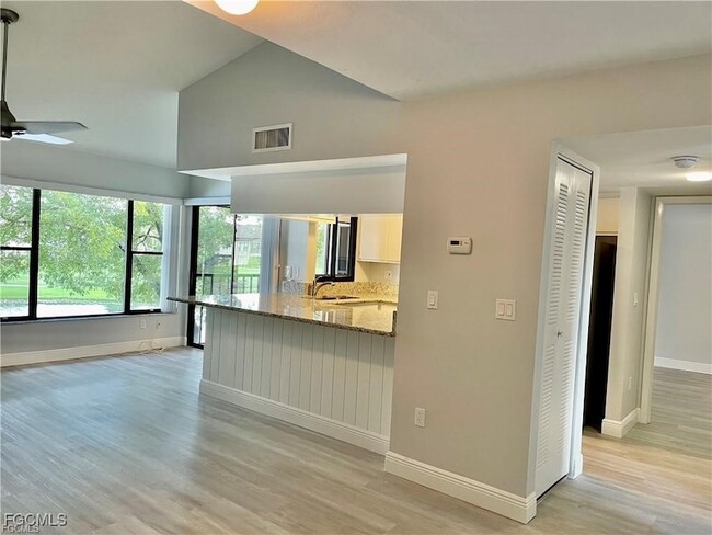 Photo - 5650 Trailwinds Dr Unit 122