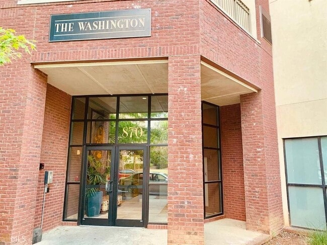 Photo - 870 Mayson Turner Rd NW