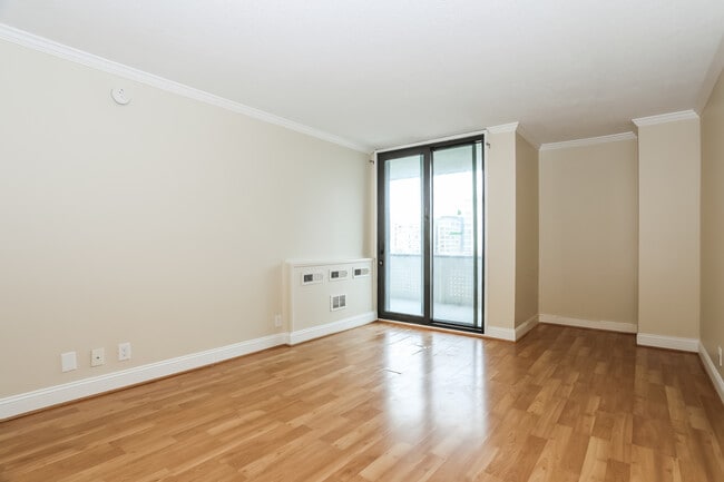 Photo - 240 M St SW Unit E511