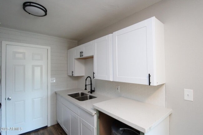 Photo - 6044 N 21st Ave Unit 4