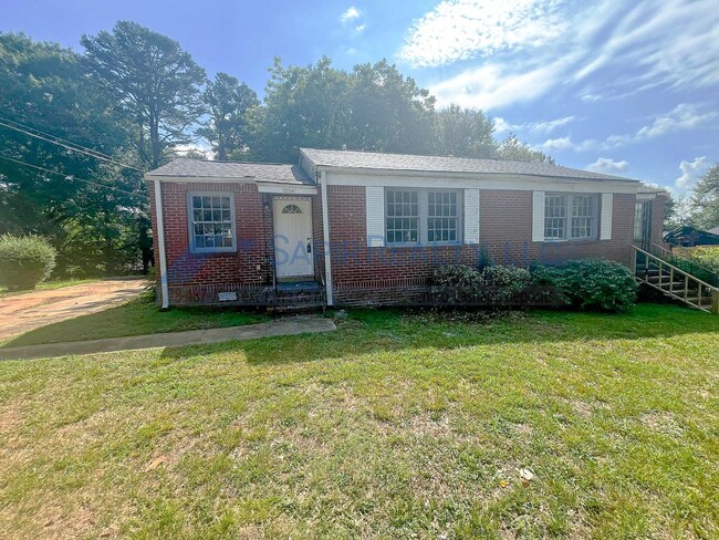 Charming 3-Bedroom Home - Move in by 11/30... - Charming 3-Bedroom Home - Move in by 11/30...