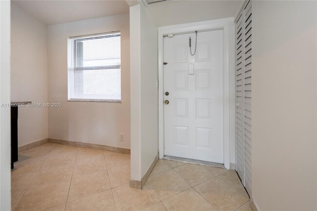 Photo - 9876 Nob Hill Ct Unidad 9876