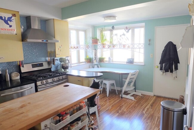 Photo - 63 Saunders St